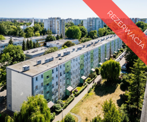 Trzypokojowe mieszkanie z osobną kuchnią na Osiedlu Podwawelskim 