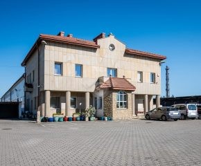 Lokal Biurowy - Półanki