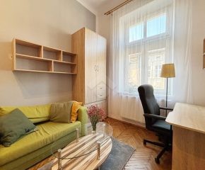 Studio z antresolą na wynajem - ul. Grabowskiego