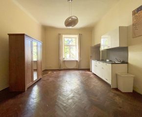 Lokal 3-pokojowy z balkonem - ul. Pijarska