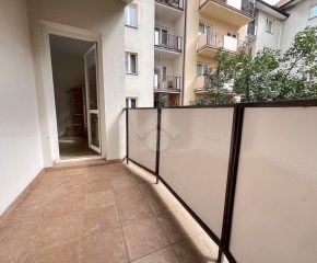 Kawalerka z osobną kuchnią na wynajem!