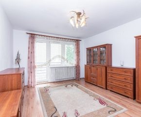 Okazyjne 2 pokoje - osobna kuchnia, bliska komunikacja i balkon