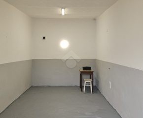 Kraków – Nowa Huta – al Solidarności – 16 m² 