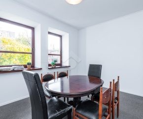 Kraków – Osiedle Oficerskie – Przestronny lokal z potencjałem na stylowy Apartament