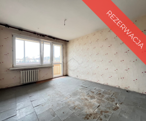 Jasna kawalerka z balkonem na 4 piętrze w budynku z windą!!