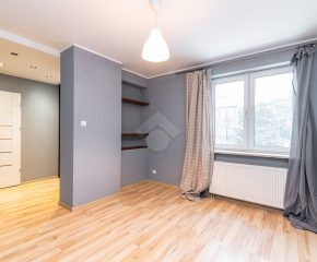 Przestronna kawalerka z dużą kuchnią | Kurdwanów | 1. piętro | Widok na park