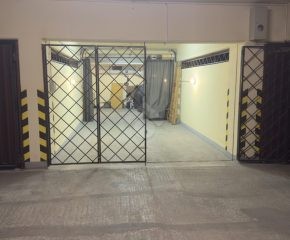 Dwustanowiskowe miejsce postojowe - Grota Rowieckiego 