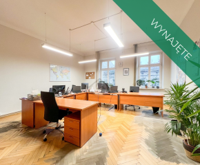 4-pokojowy lokal na wynajem w Centrum - 100 m2 - ul. Szlak