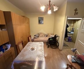 Kraków –  Nowa Huta –  os. Wandy – 30 m² 