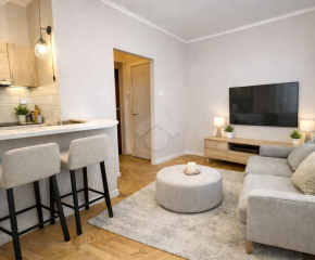 1 pokój | Świetna lokalizacja | 3m wysokość | Tramwaj | Piwnica 5m2