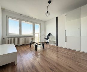 Przestronne 2-pokojowe mieszkanie z loggią i panoramicznym widokiem!