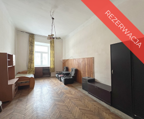 2-pokojowe mieszkanie do remontu - Al. Mickiewicza