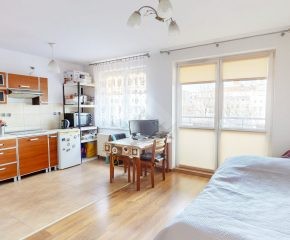 KAWALERKA / 30,95 m²  / GARAŻ / BALKON