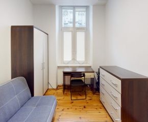 3 POKOJE / KAMIENICA / PO GENERALNYM REMONCIE / WYSOKI PARTER