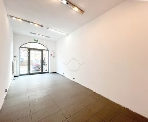  Lokal z witryną w centrum - ul. Słowiańska/Długa
