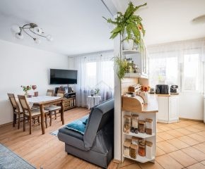 3 pokoje | półotwarta kuchnia | loggia