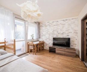 3 pokoje | osobna kuchnia | piwnica | loggia 