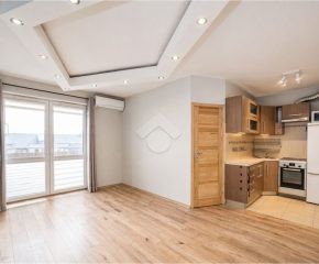 2 pokojowe mieszkanie z dużym balkonem i klimatyzacją