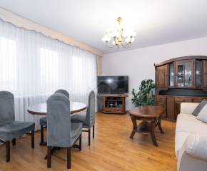 Jasne, przestronne mieszkanie 3-pokojowe z dużą piwnicą | Stojałowskiego