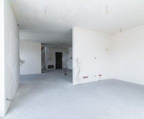 Kraków – Dwupoziomowy apartament z dużym potencjałem aranżacyjnym