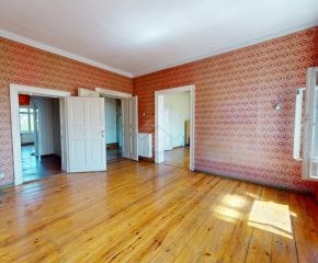 Dwustronne 4-pokojowe mieszkanie w centrum miasta