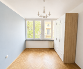 Kraków- Wesoła- ul. Kołłątaja- 52,5m2