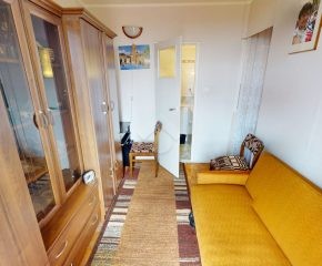 Kawalerka | Podzielona na 2 pokoje | Balkon | Piwnica