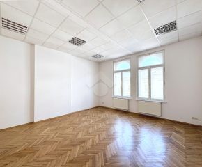6-pokojowy lokal biurowy z balkonem - ul. Karmelicka
