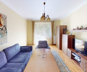 Kraków – Nowa Huta – os. Hutnicze – 64 m²