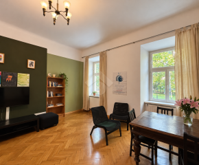Mieszkanie 3-pokojowe z balkonem w ścisłym centrum
