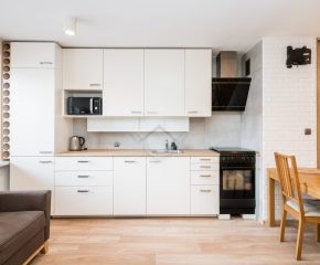 Kraków – Modrzewskiego – Mieszkanie czteropokojowe z balkonem