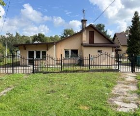 Parterowy dom - 4 pokoje - BOREK FAŁĘCKI