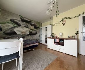 3 pokoje | osobna kuchnia | loggia 