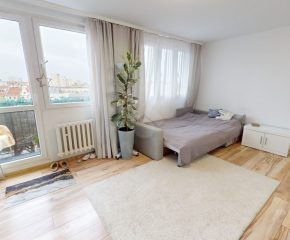 Kawalerka po remoncie | Balkon | Winda | Lubuska